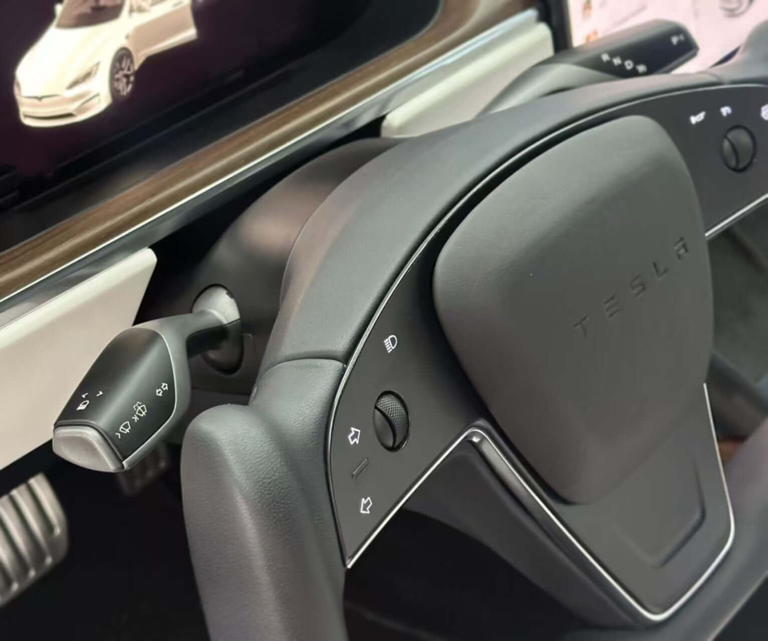 Tesla Model S/X 2021 interior with gear shift and turn signal stalk kit installed for smoother control